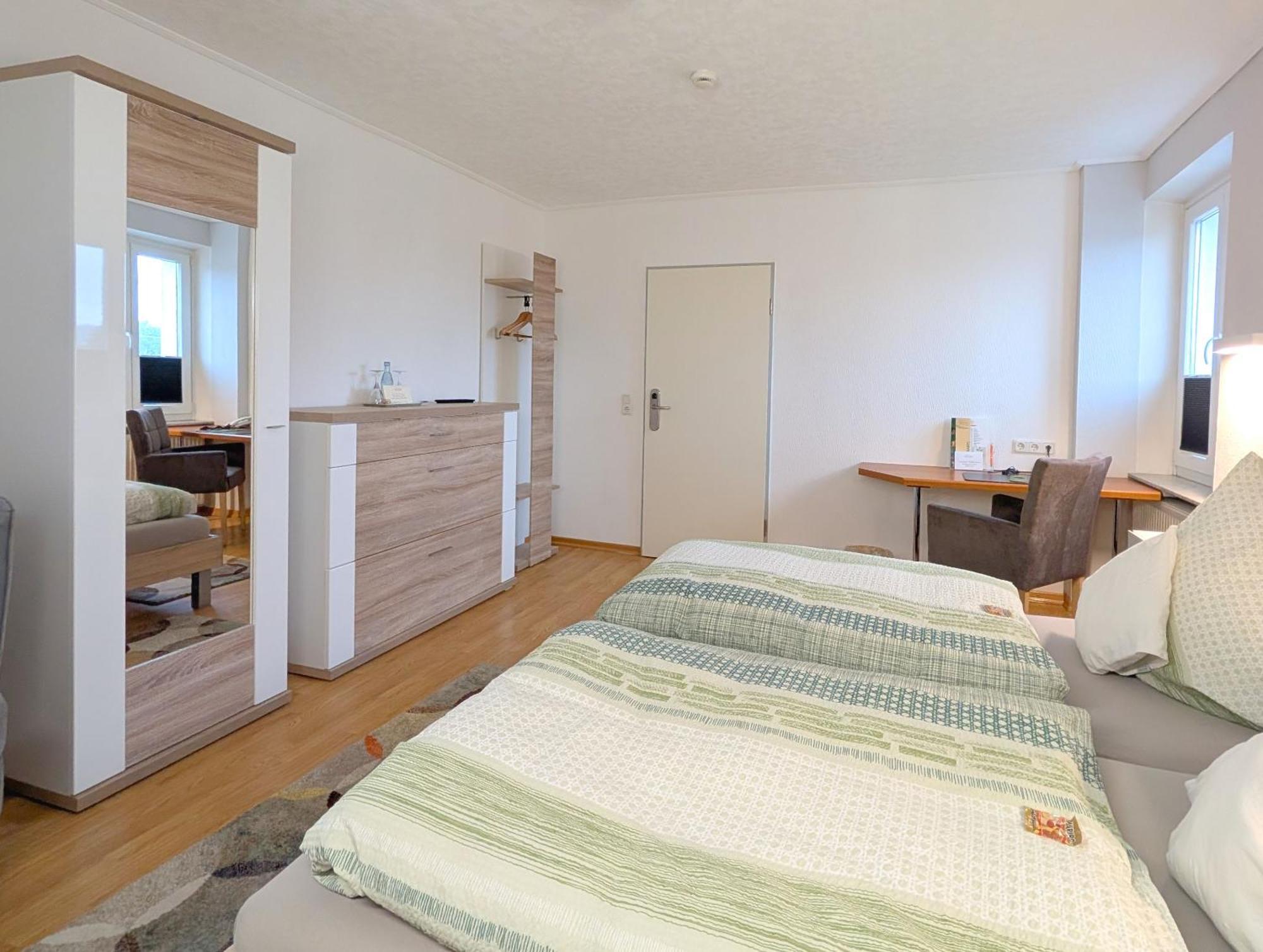 Hotel Maurer Saarwellingen Extérieur photo