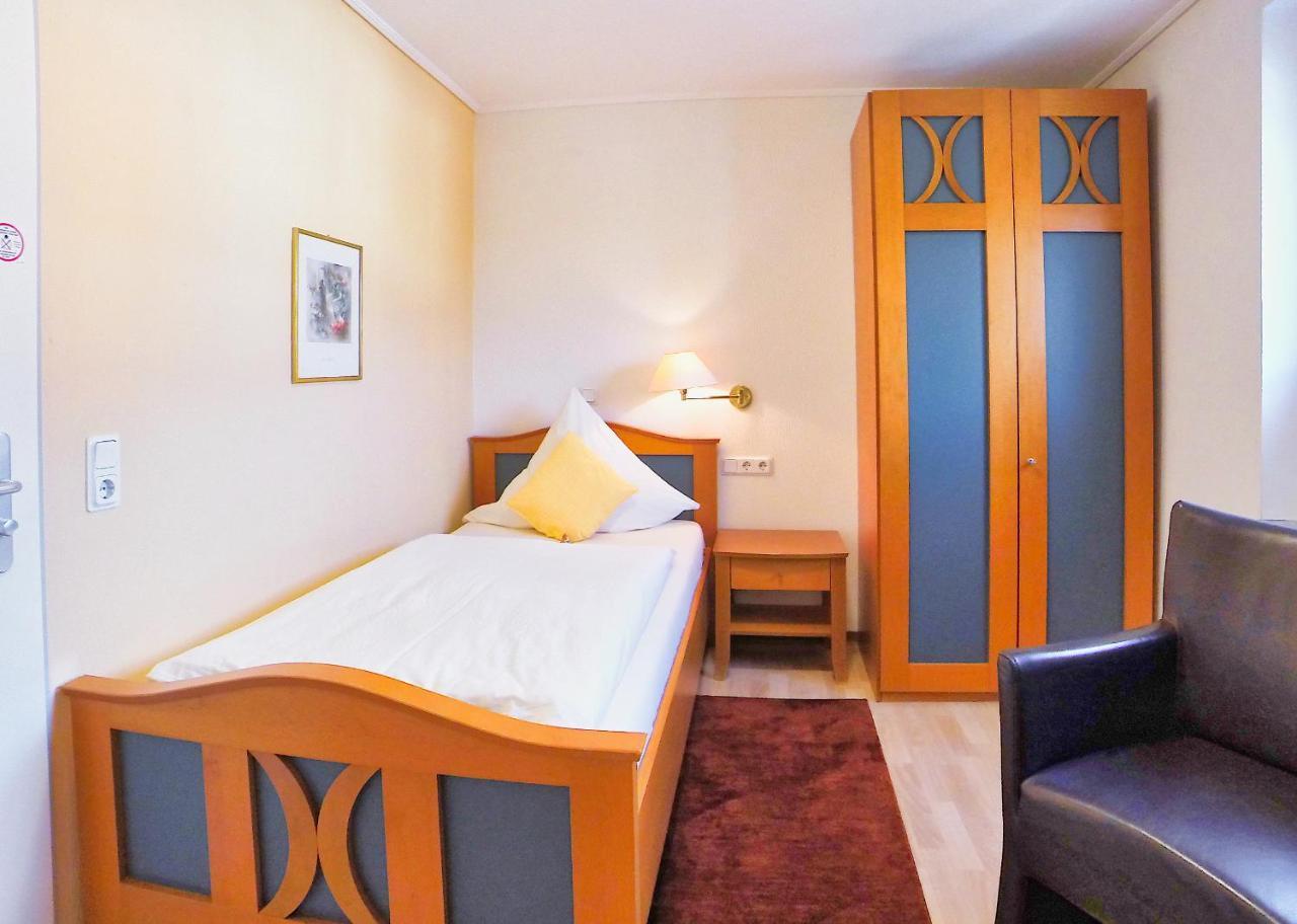 Hotel Maurer Saarwellingen Extérieur photo