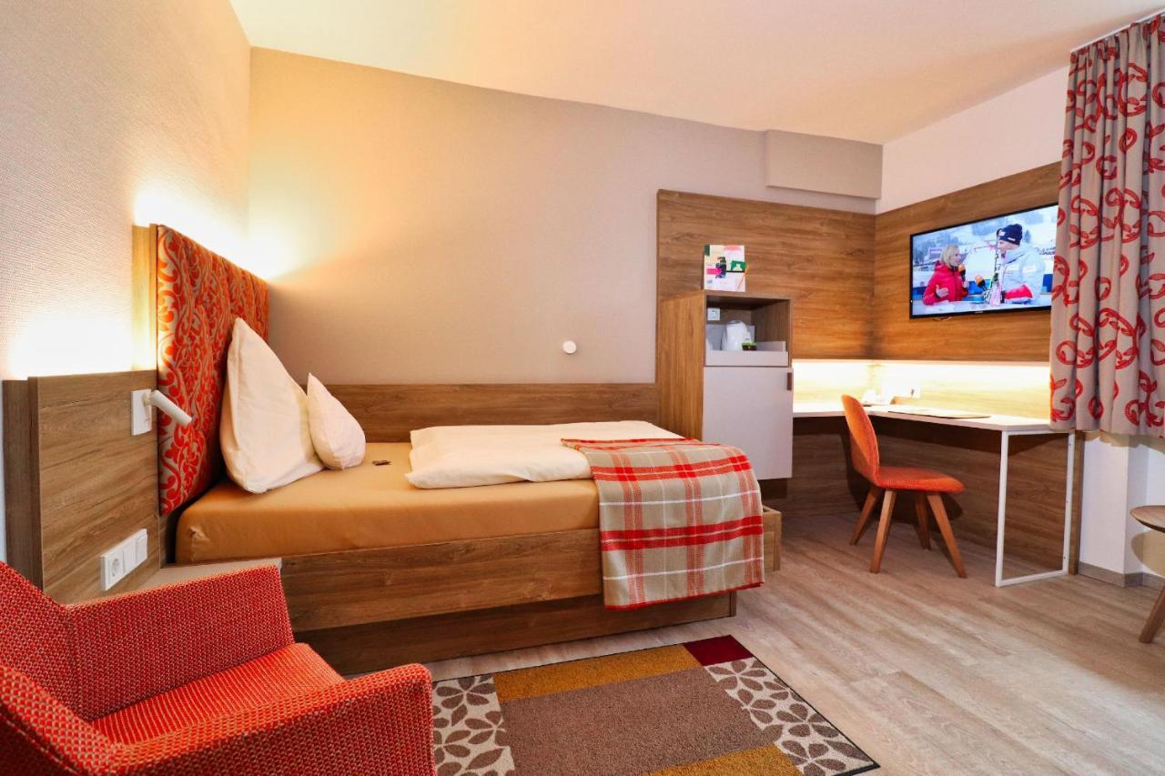 Hotel Maurer Saarwellingen Extérieur photo